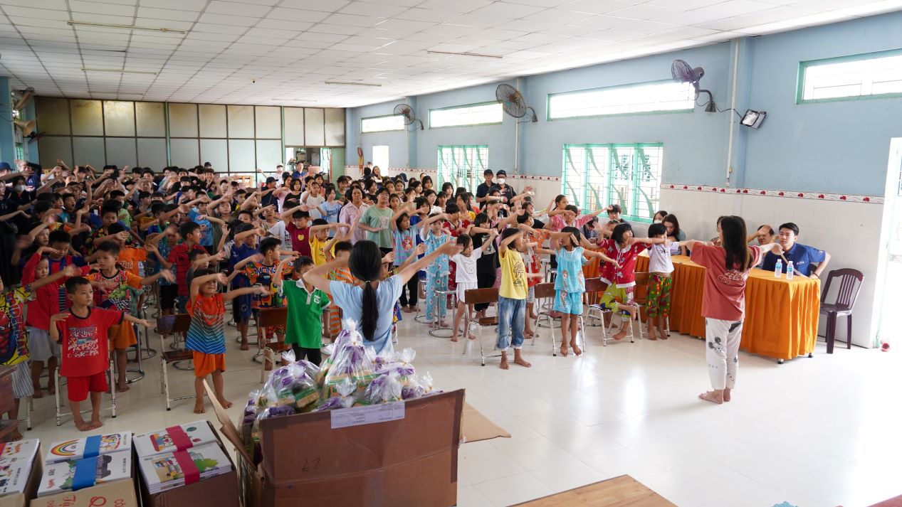 Walking with love, holding up hope | ATFXVietnamese student aid tour gathers the power of love819 / author:atfx2019 / PostsID:1726541