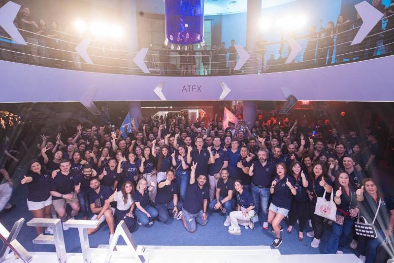 Huazhang Shengqi,ATFXThe group's annual conference grand ceremony showcases infinite possibilities with brilliant performances584 / author:atfx2019 / PostsID:1727844