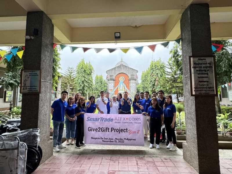 Hand in hand to light up the light of hope,ATFX CaresSend the gift of love to the child's side475 / author:atfx2019 / PostsID:1727897