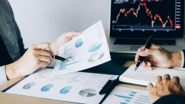 一篇搞懂四大美股指数是什么？道琼、S&amp;P500、纳斯达克、费半679 / author:Ultima_Markets / PostsID:1735364