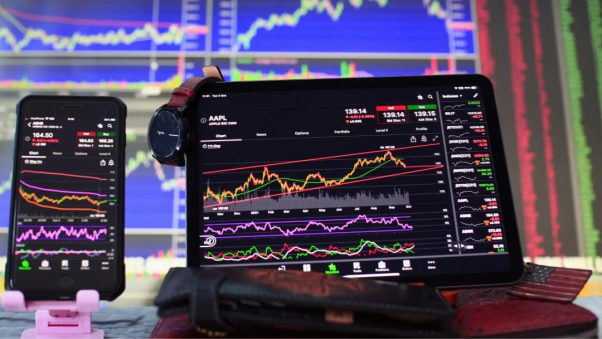 美股大跌怎么办？投资人自救指南：搞懂原因、影响与3大应对策略868 / author:Ultima_Markets / PostsID:1735433