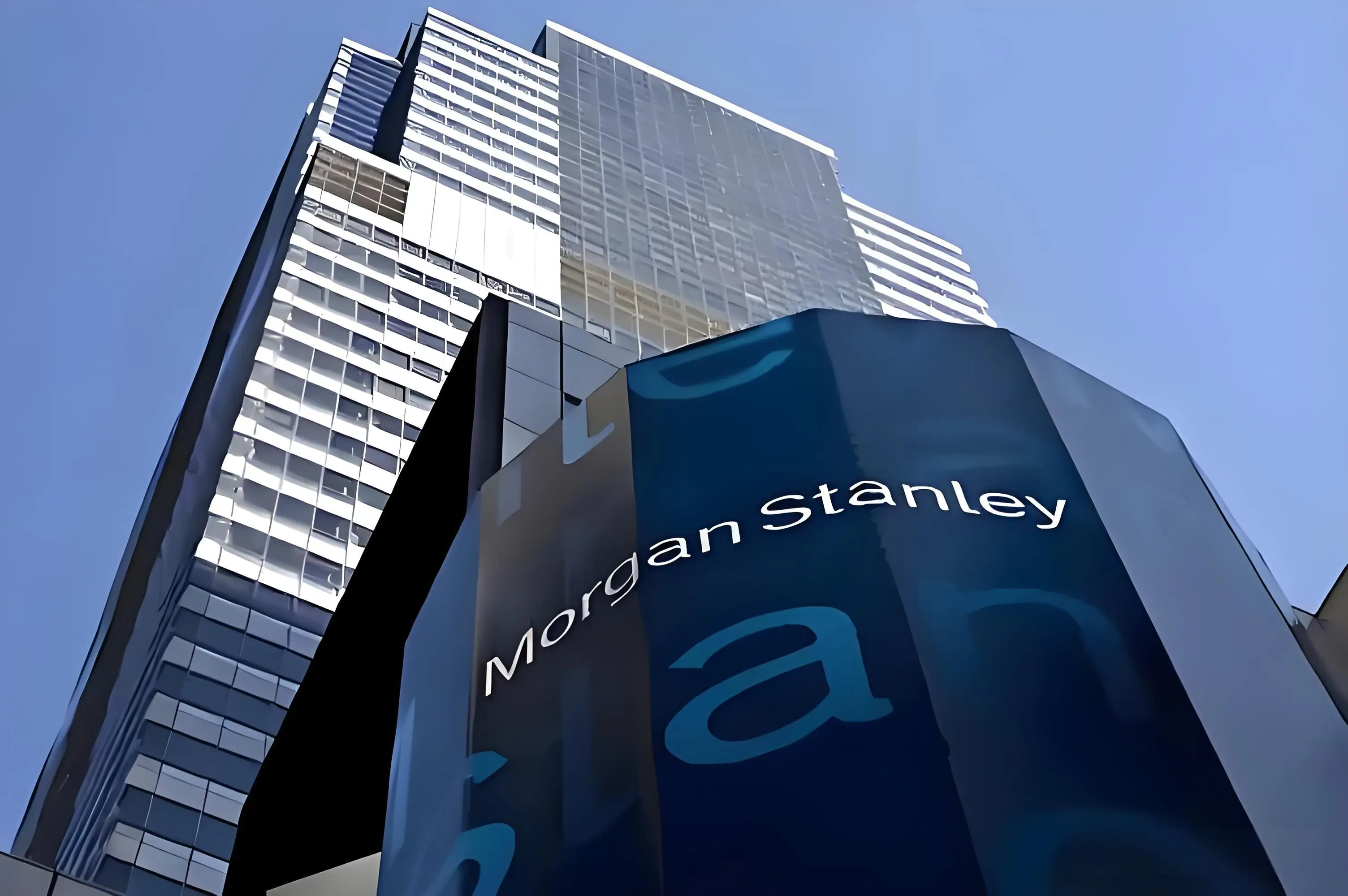 2026year4month28日：金价夹在美联储鹰派预期与美伊谈判僵局之间，机构资金持续流出26 / author:周亨特 / PostsID:1736286