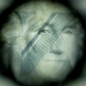 Economics of zero interest rates