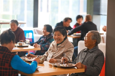 Establishing community canteens and elderly canteens in multiple locations468 / author: / source: